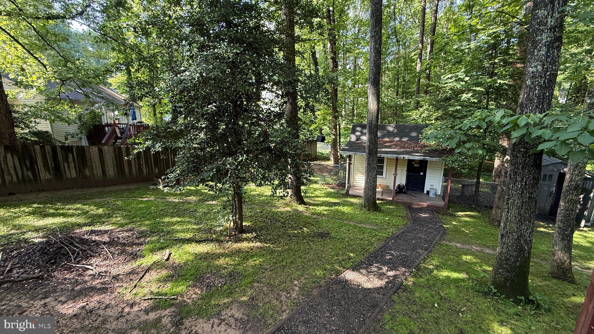 HOLLEYBROOKE - Residential Lease