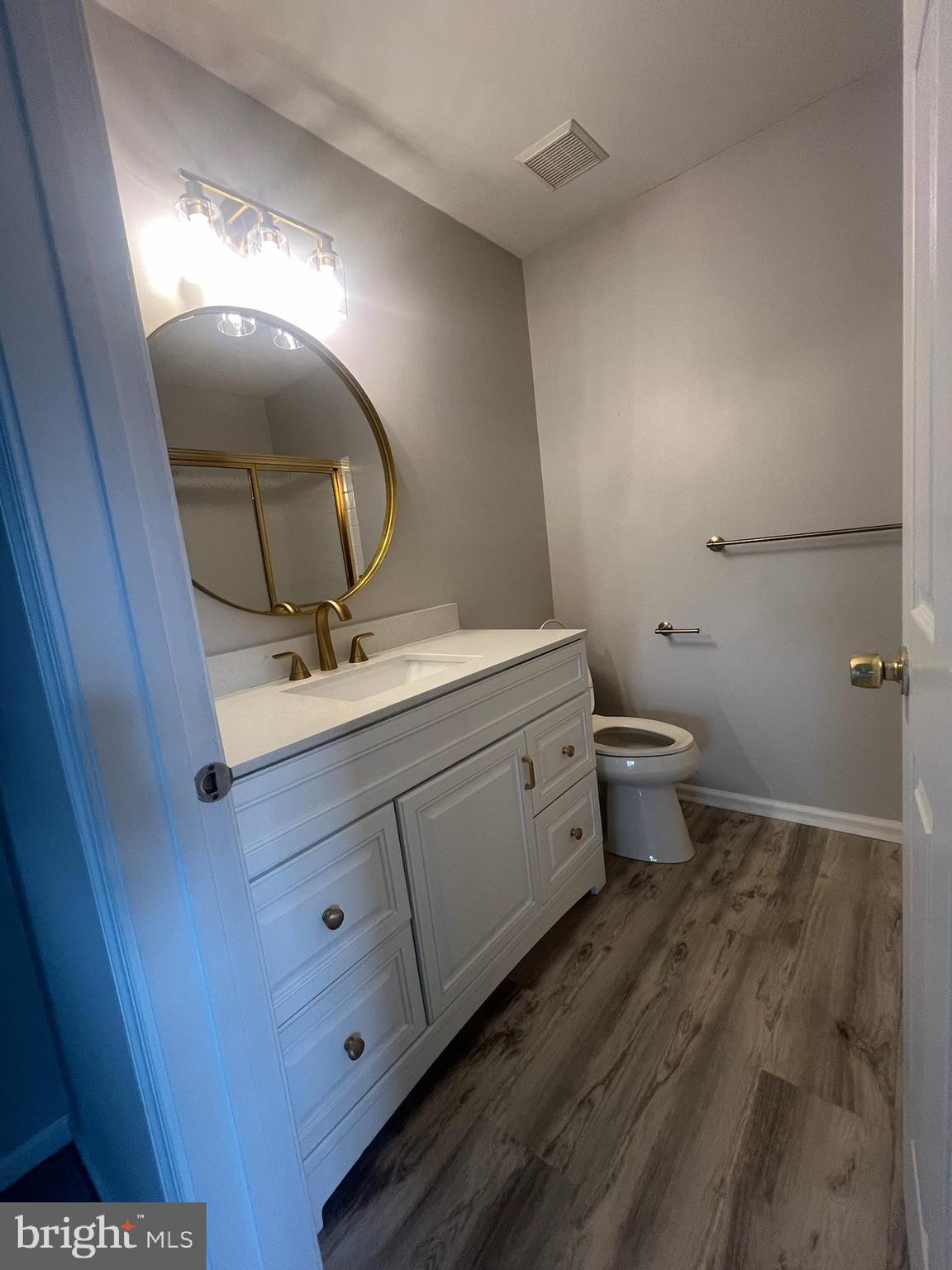 EAGLES RIDGE - Residential Lease