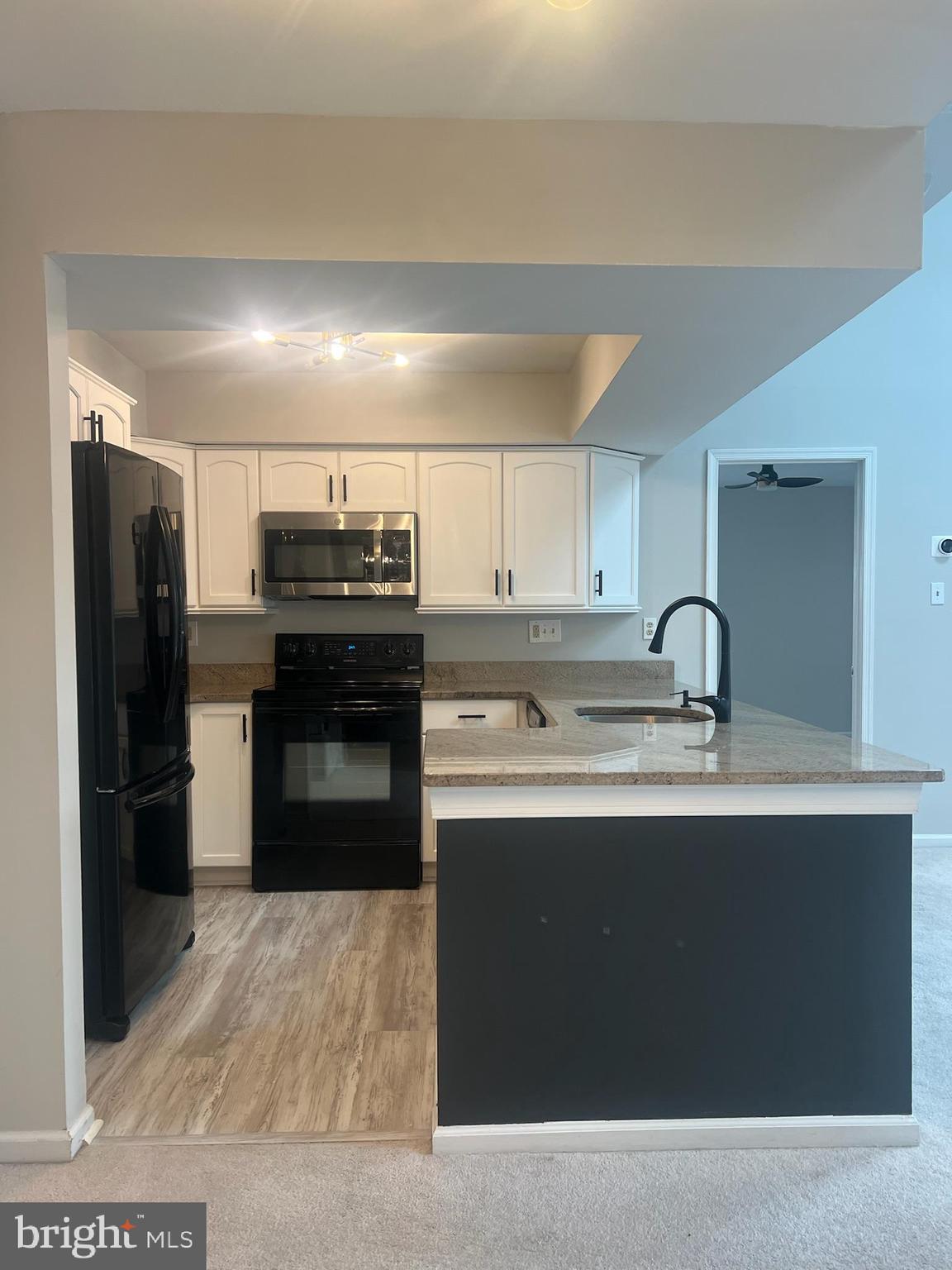 EAGLES RIDGE - Residential Lease