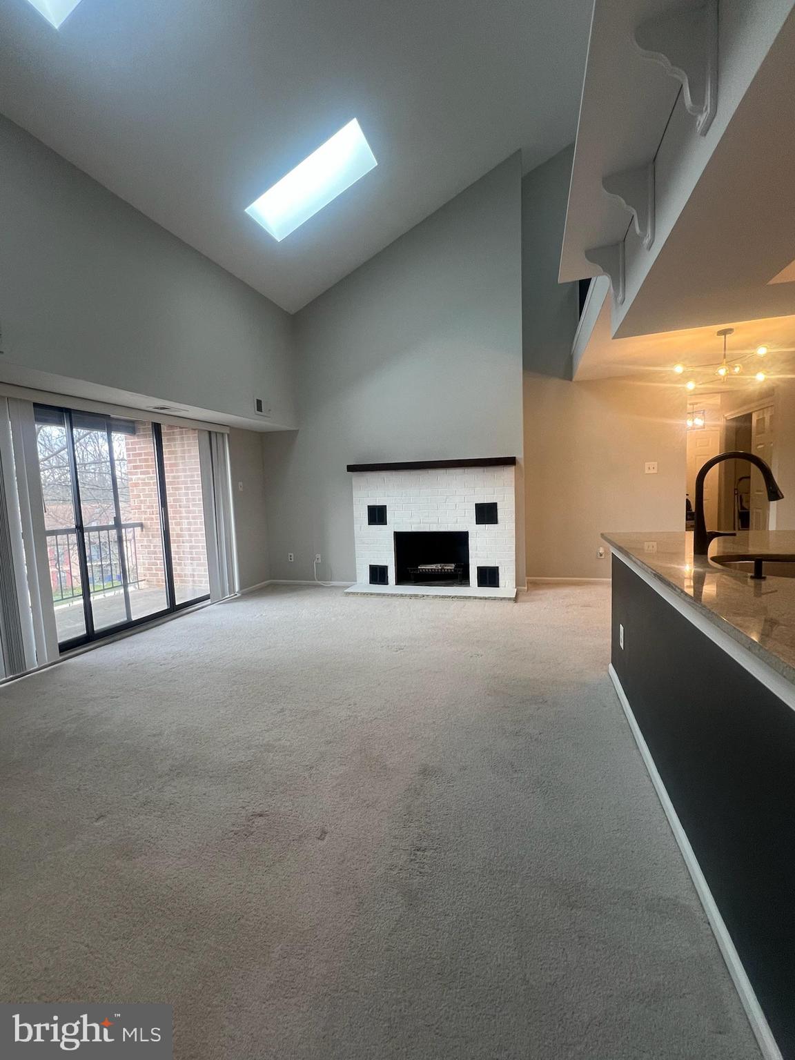 EAGLES RIDGE - Residential Lease