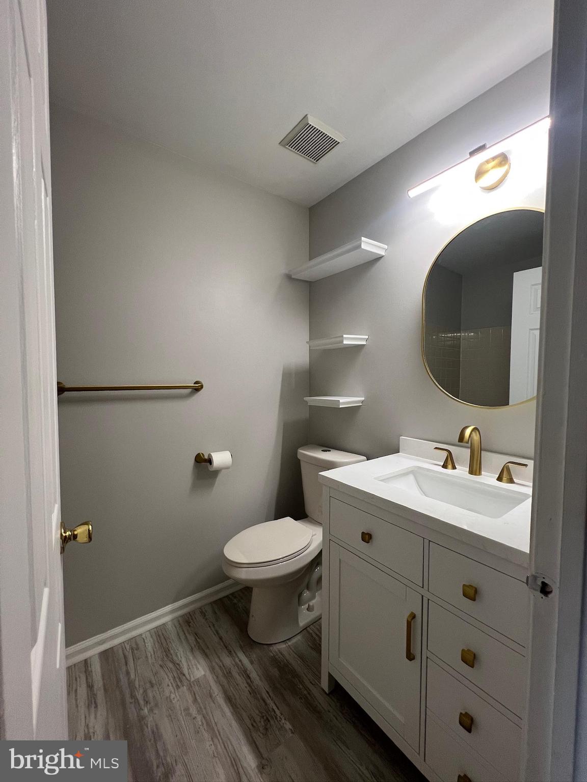 EAGLES RIDGE - Residential Lease