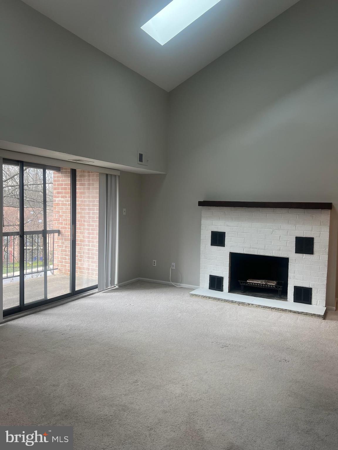 EAGLES RIDGE - Residential Lease