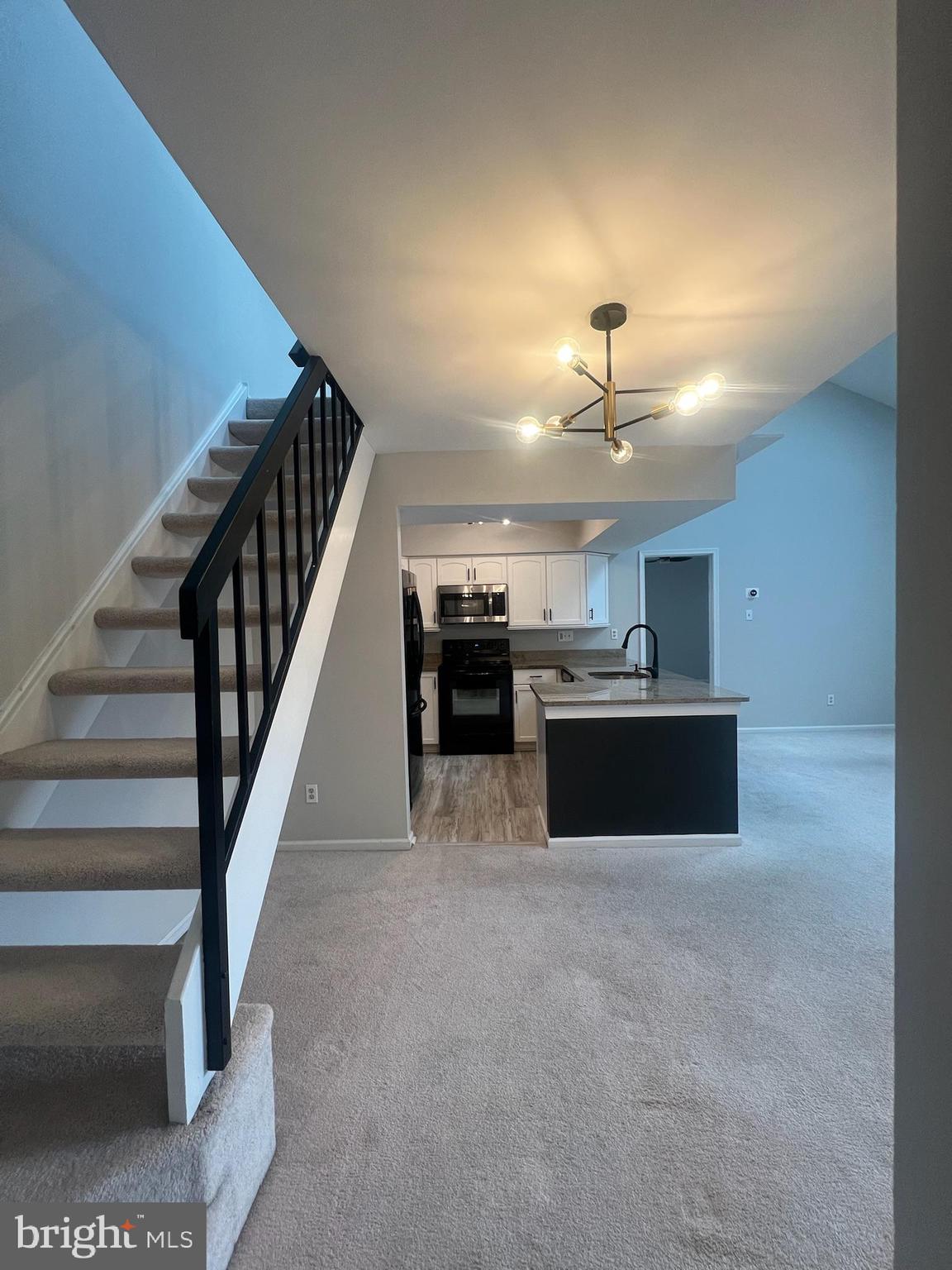 EAGLES RIDGE - Residential Lease