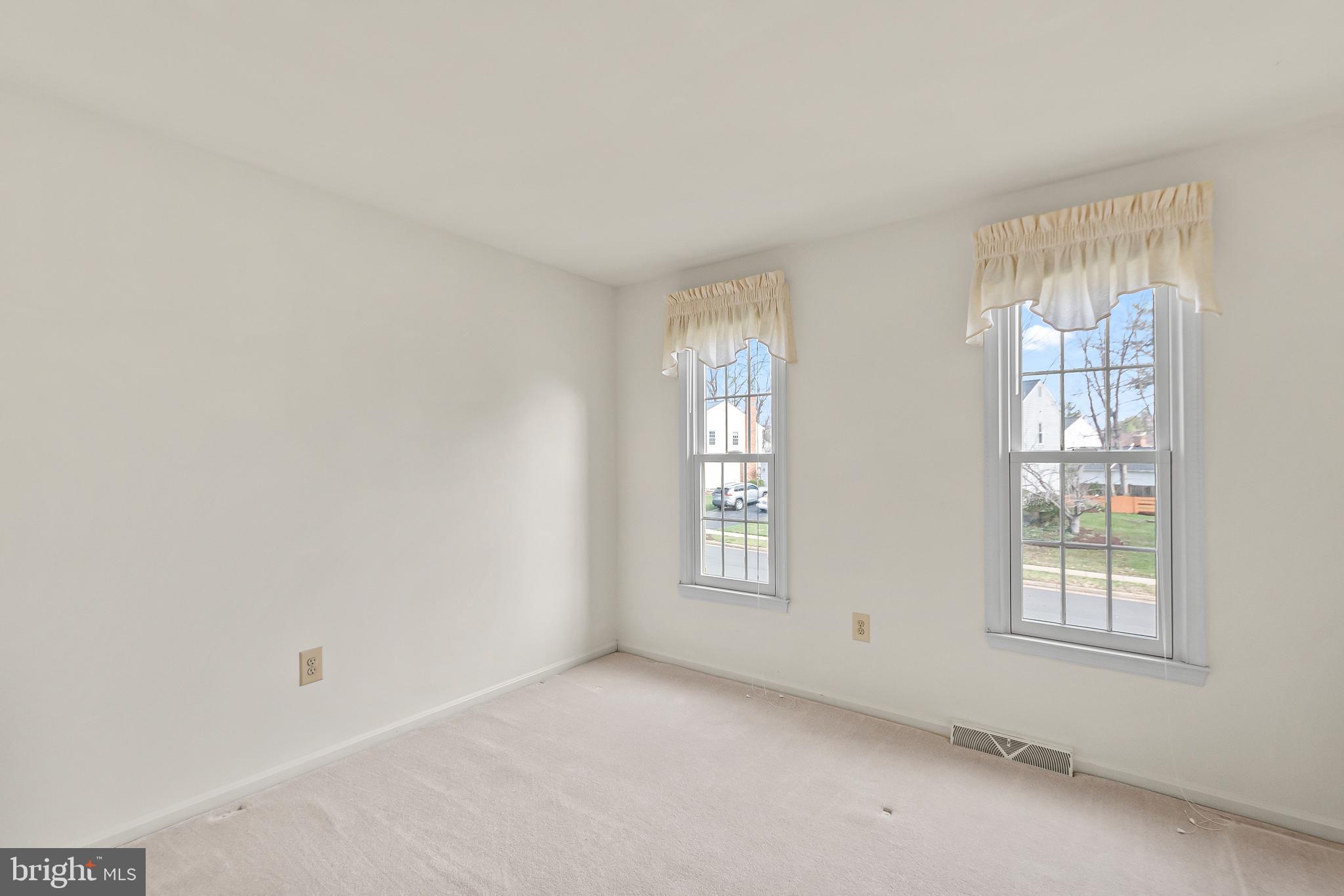 LAKEWOOD HILLS - Residential