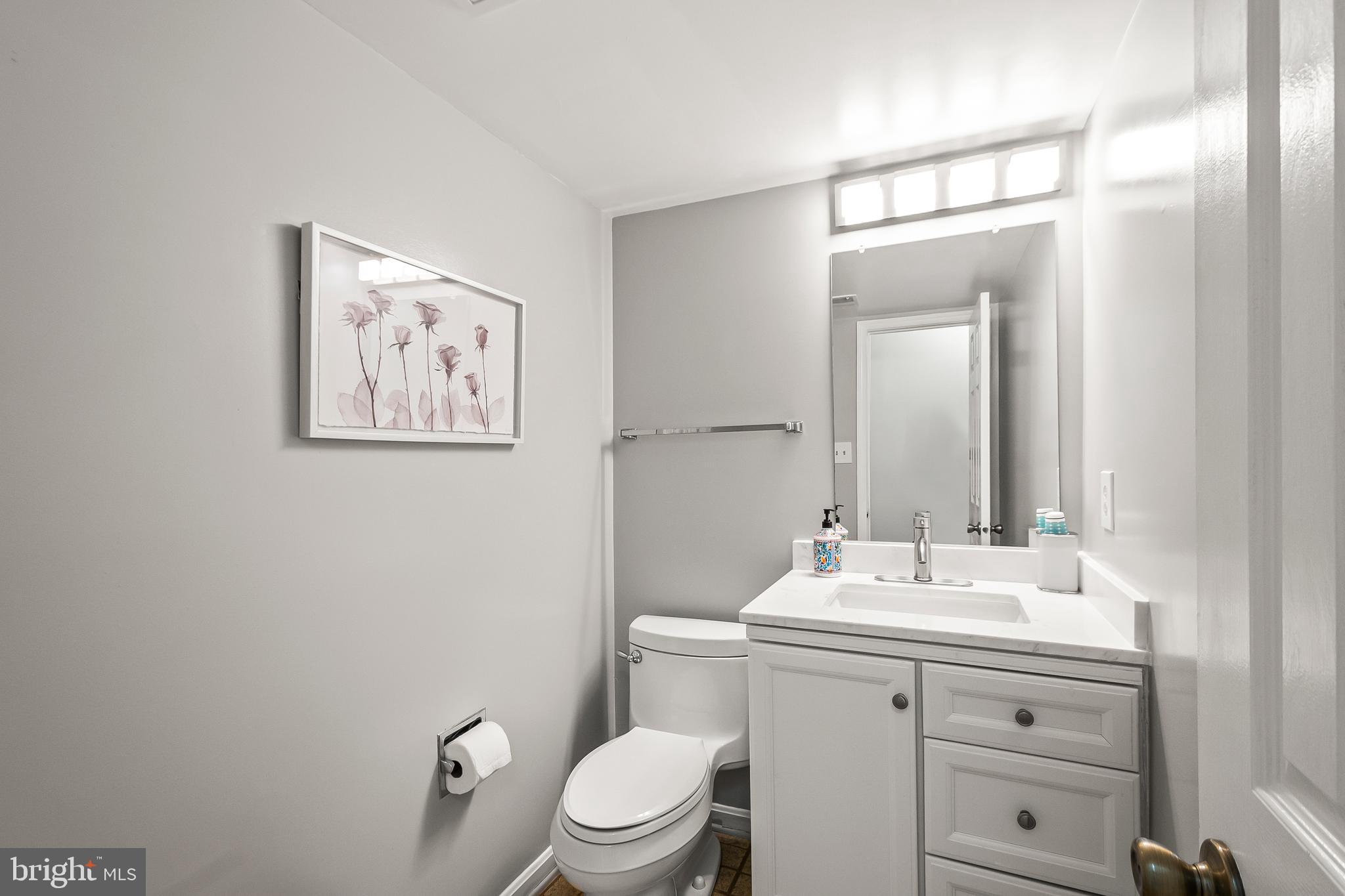 LAKEWOOD HILLS - Residential