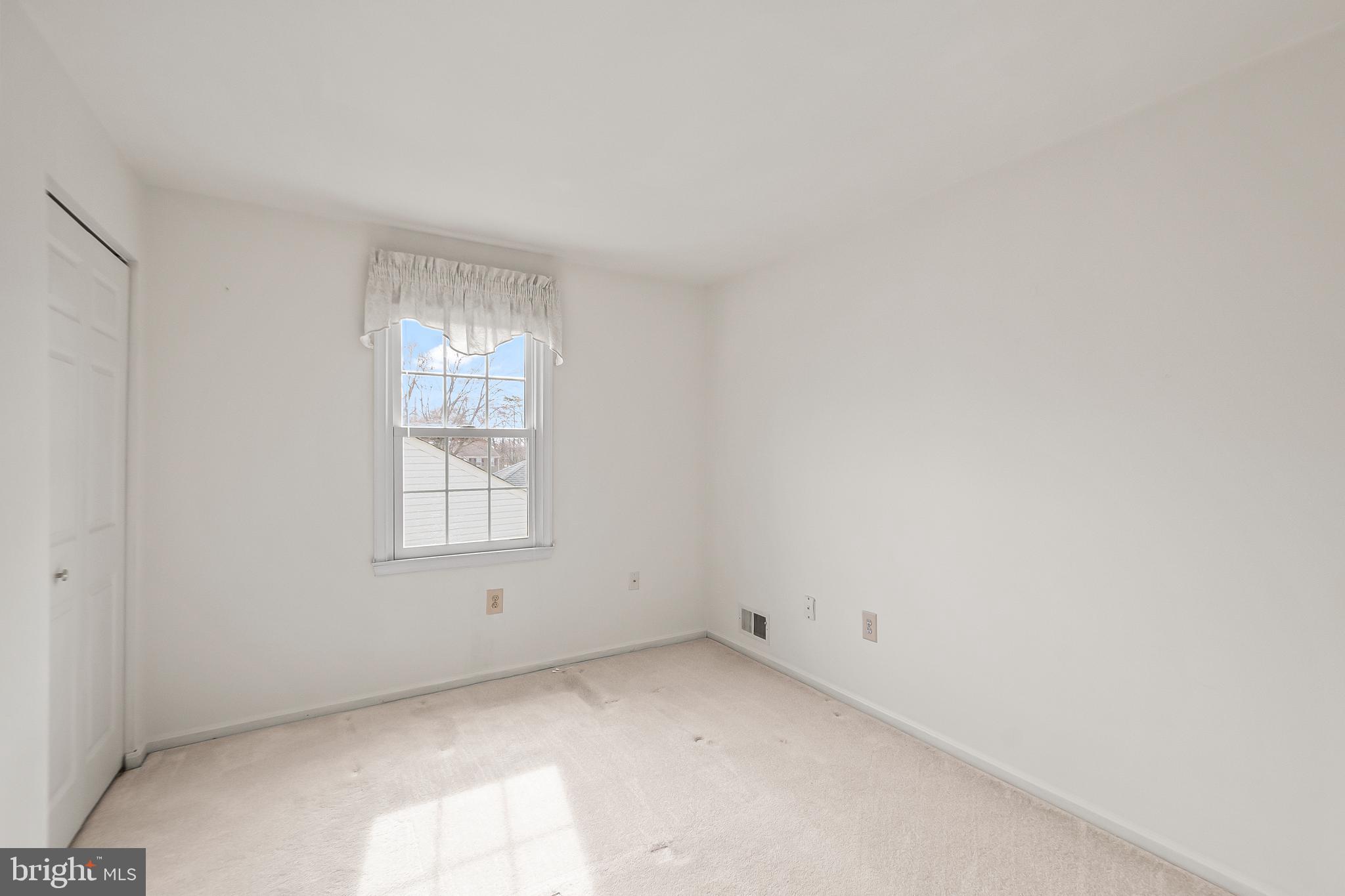 LAKEWOOD HILLS - Residential