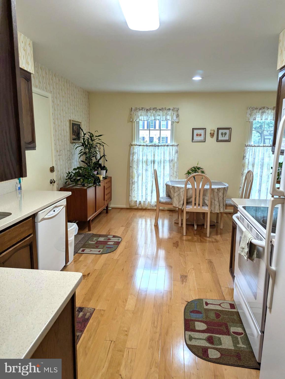 LAKEWOOD HILLS - Residential