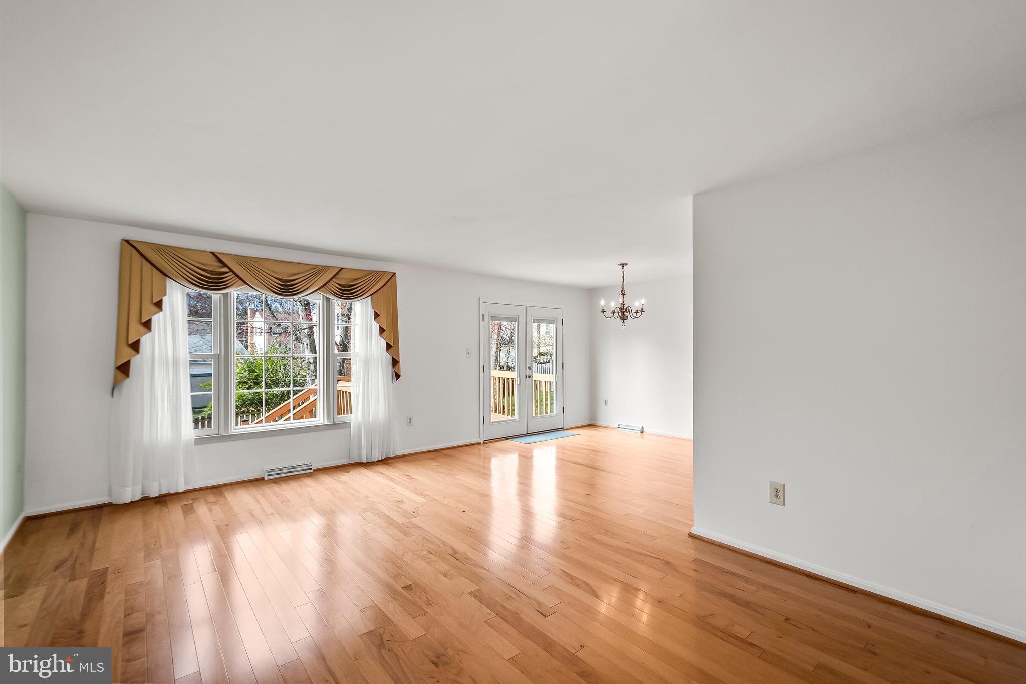 9005 PENN MANOR COURT