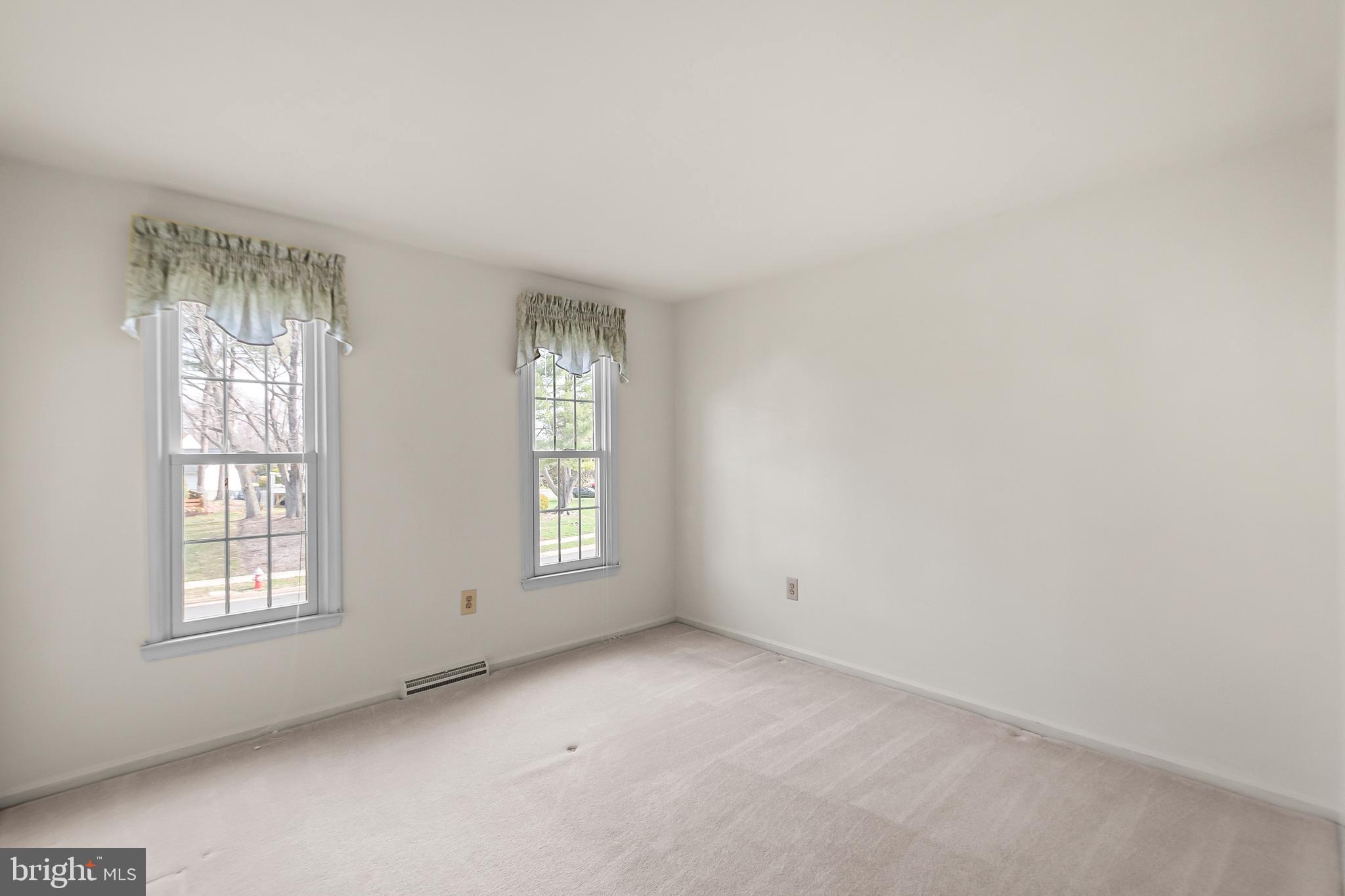 LAKEWOOD HILLS - Residential