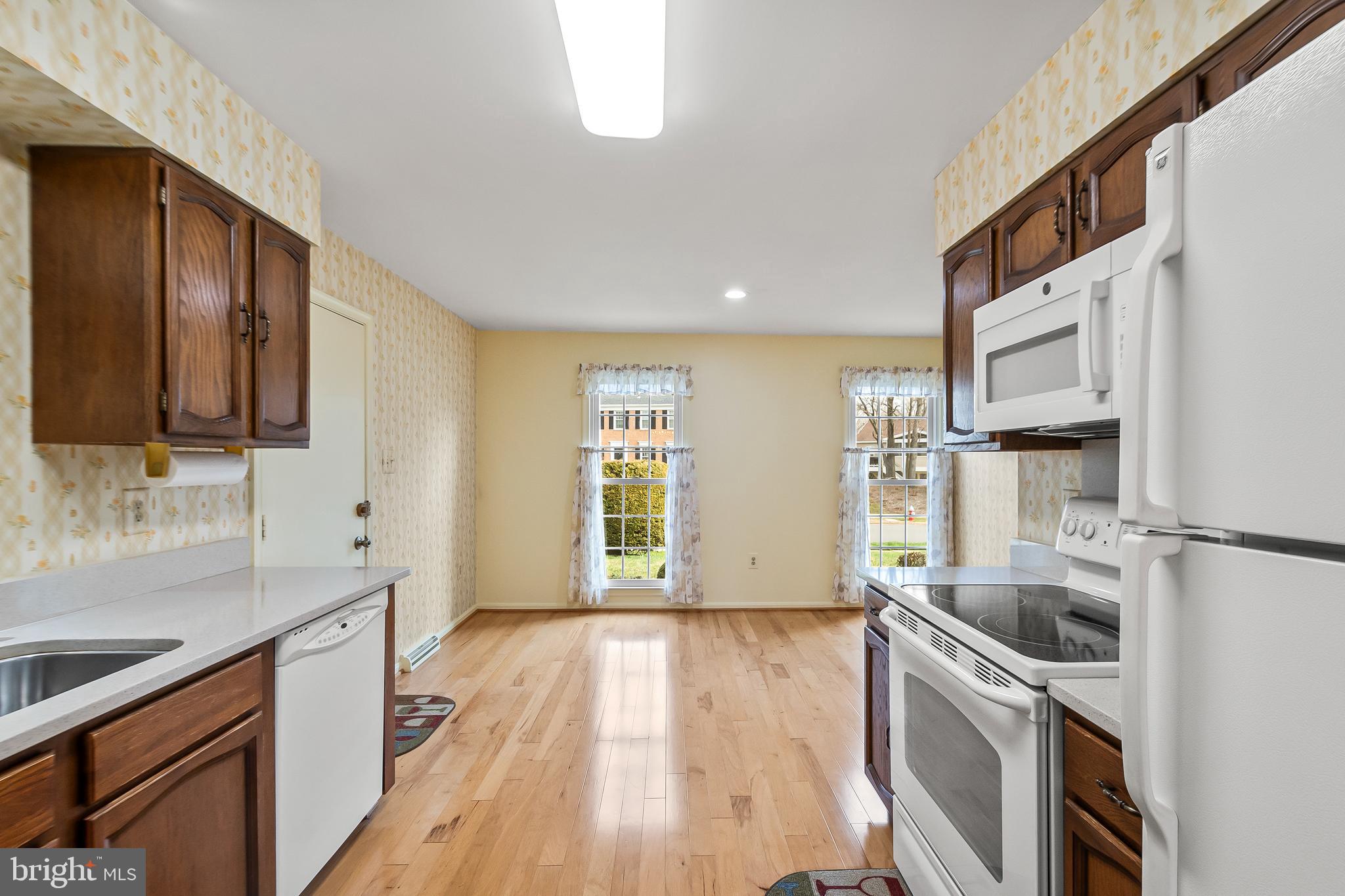 LAKEWOOD HILLS - Residential