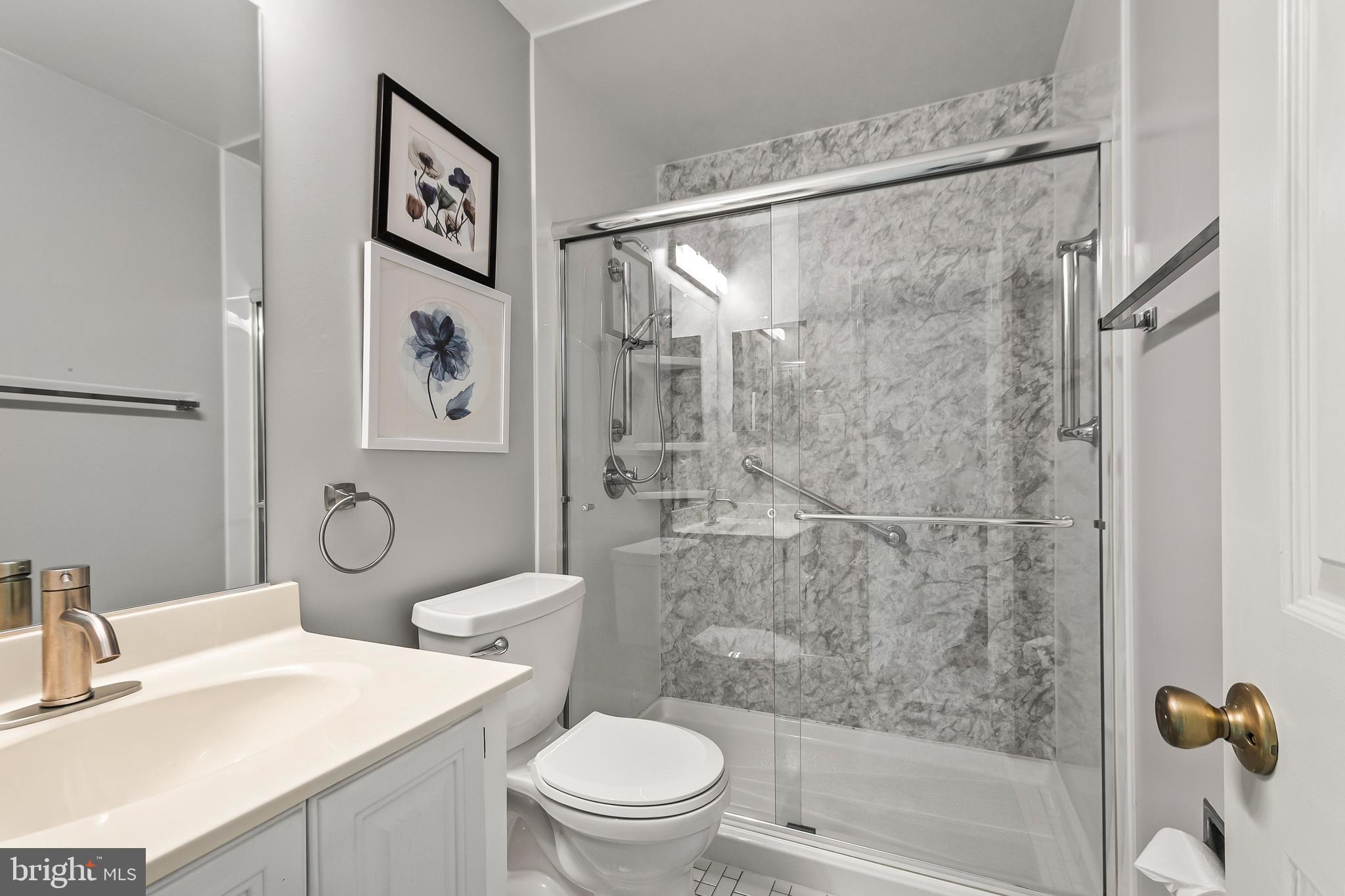 LAKEWOOD HILLS - Residential