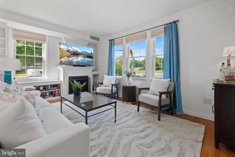 3 RUSSELL ROAD 3B ALEXANDRIA VA 22301