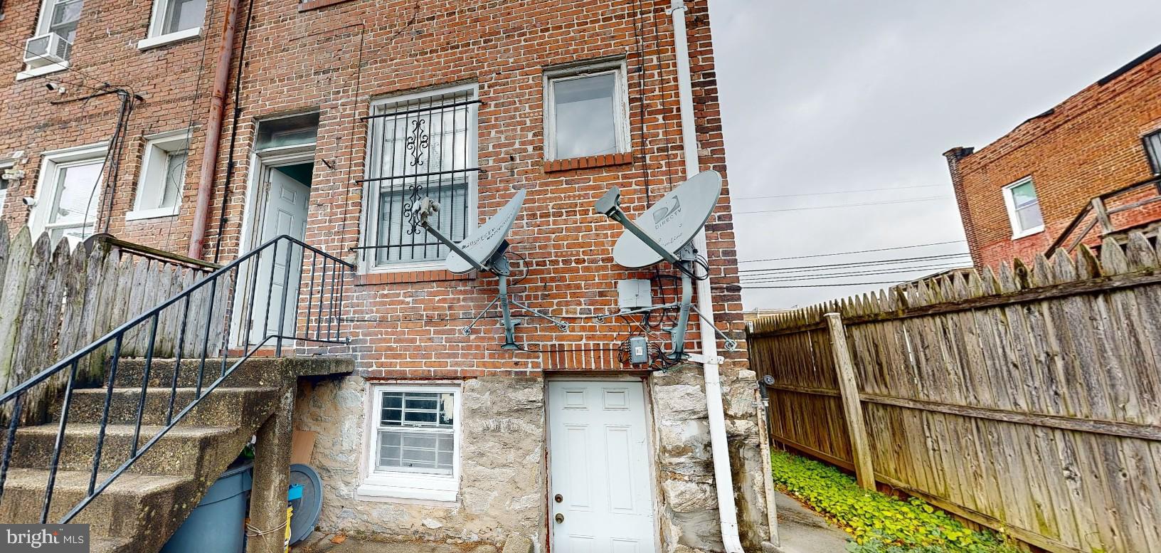 MILL HILL - Residential