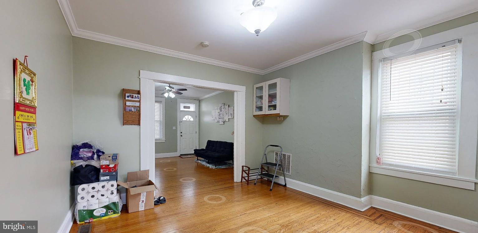 MILL HILL - Residential