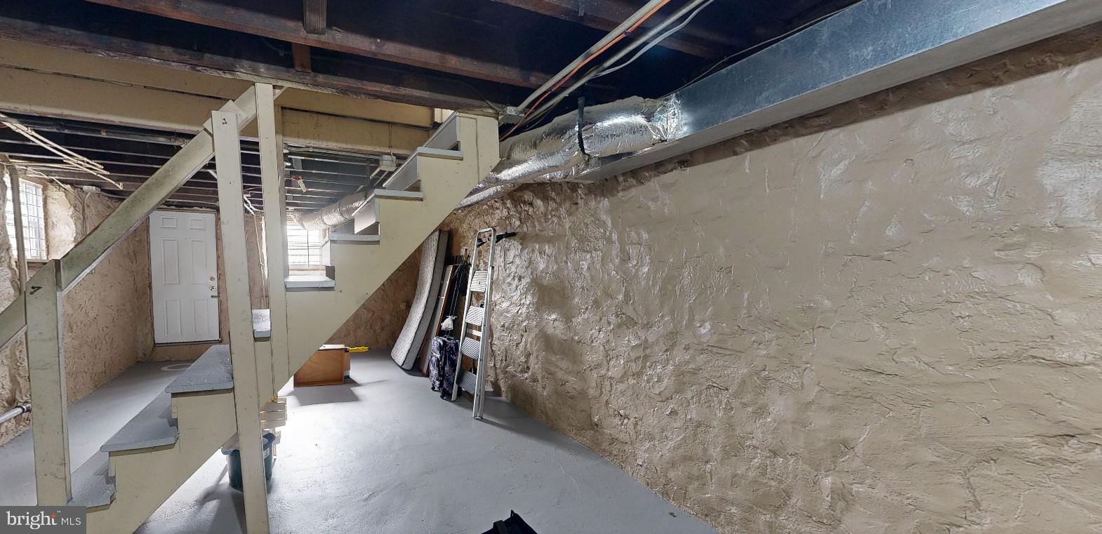 MILL HILL - Residential