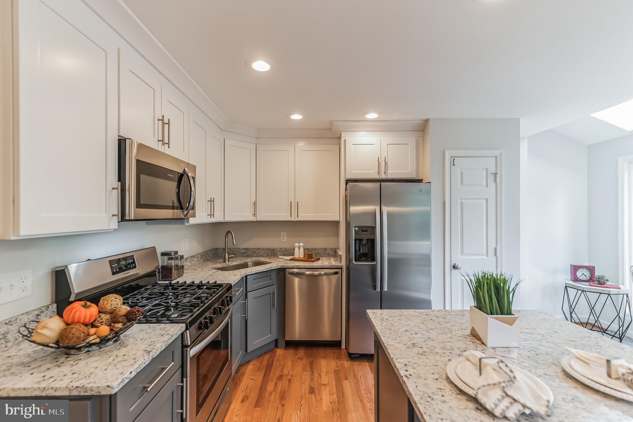 KINGSTOWNE - Residential