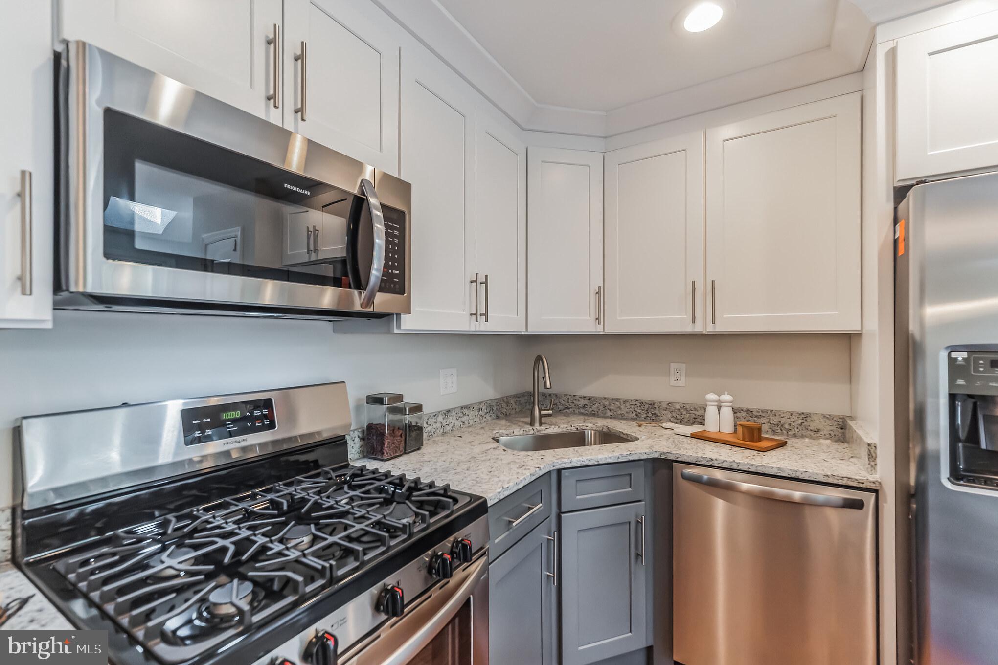 KINGSTOWNE - Residential