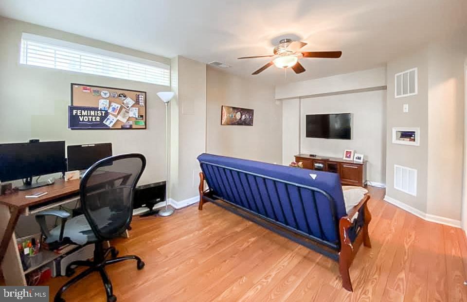 PEMBROOKE - Residential Lease