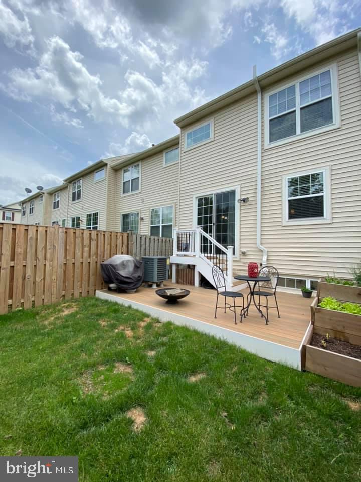 PEMBROOKE - Residential Lease