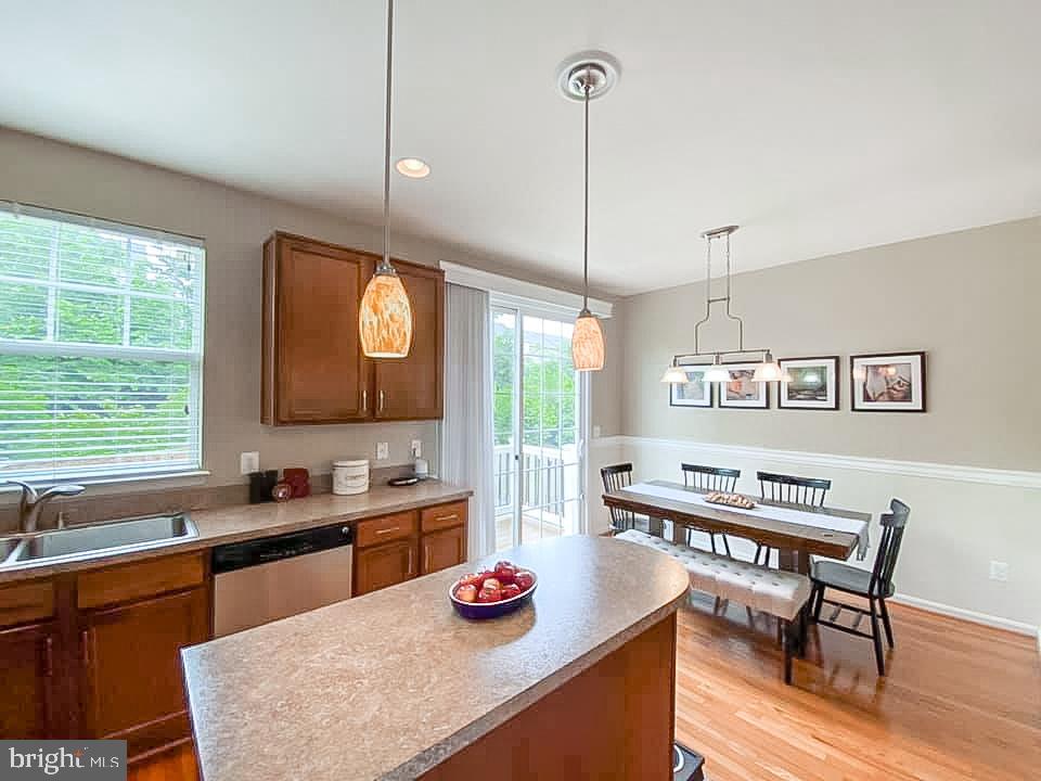 PEMBROOKE - Residential Lease