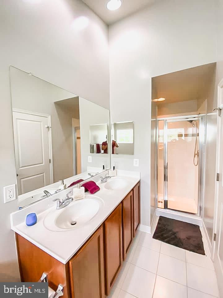 PEMBROOKE - Residential Lease