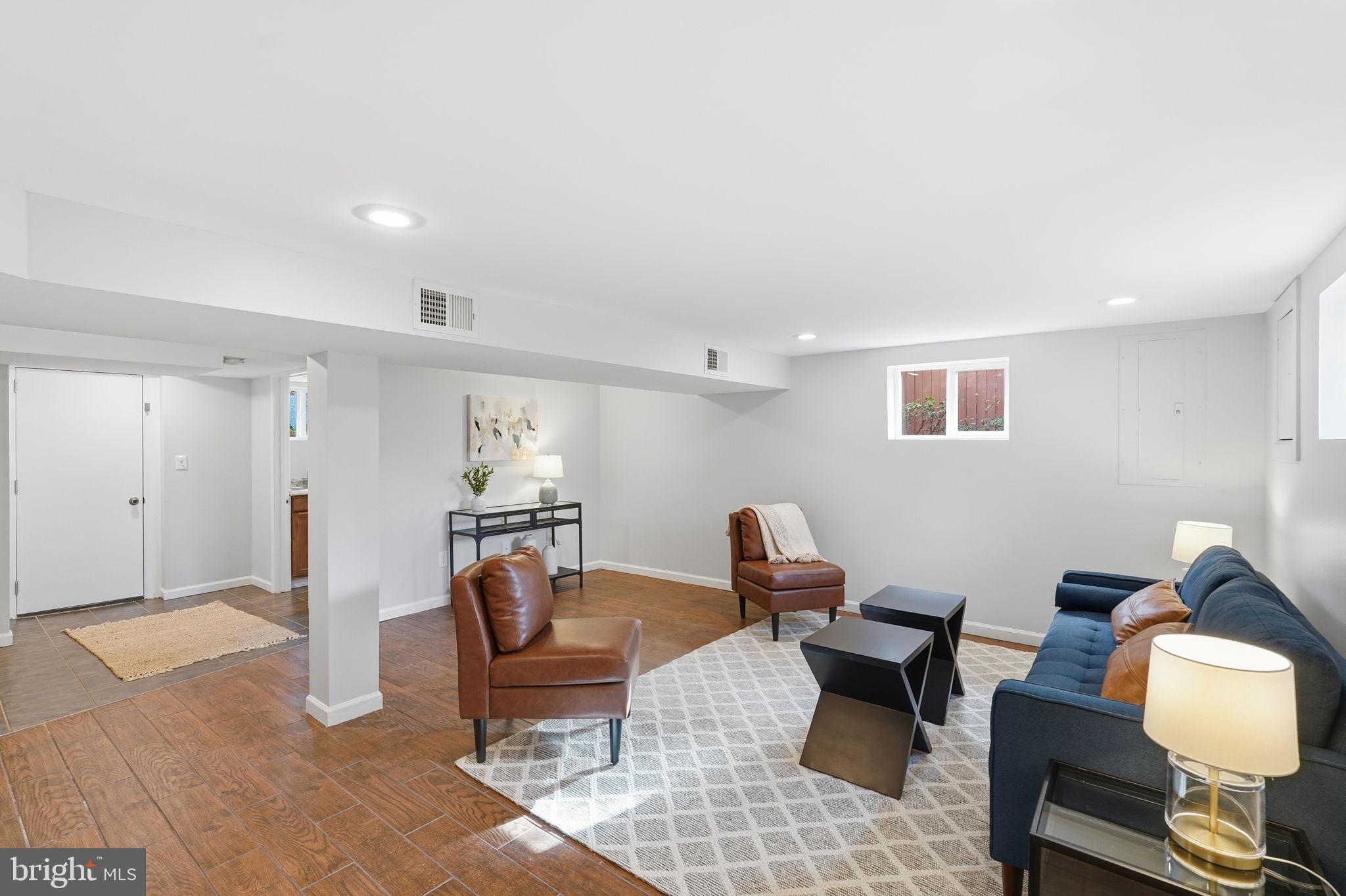 2109 S QUEBEC STREET S