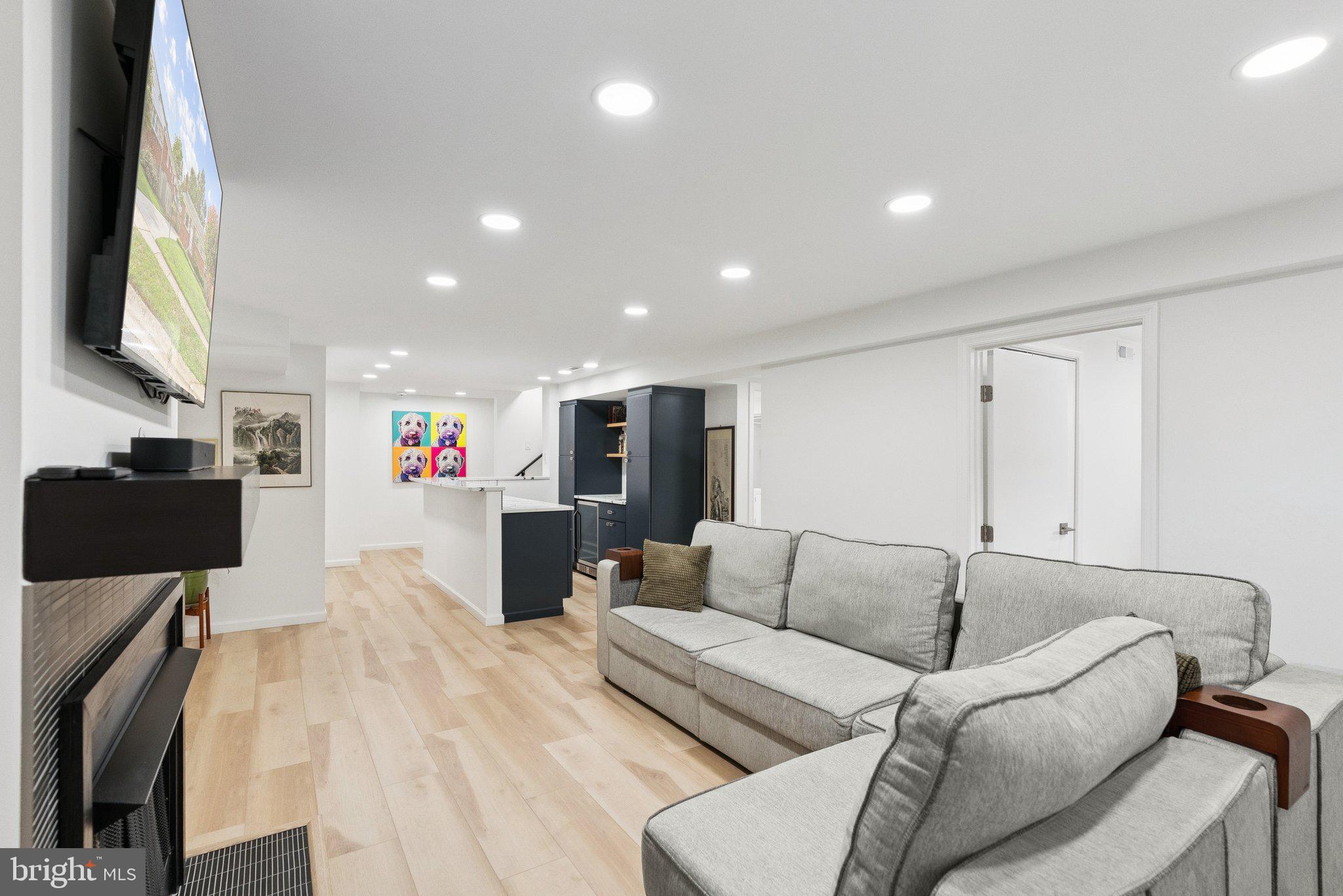 GARRETT PARK ESTATES - Residential