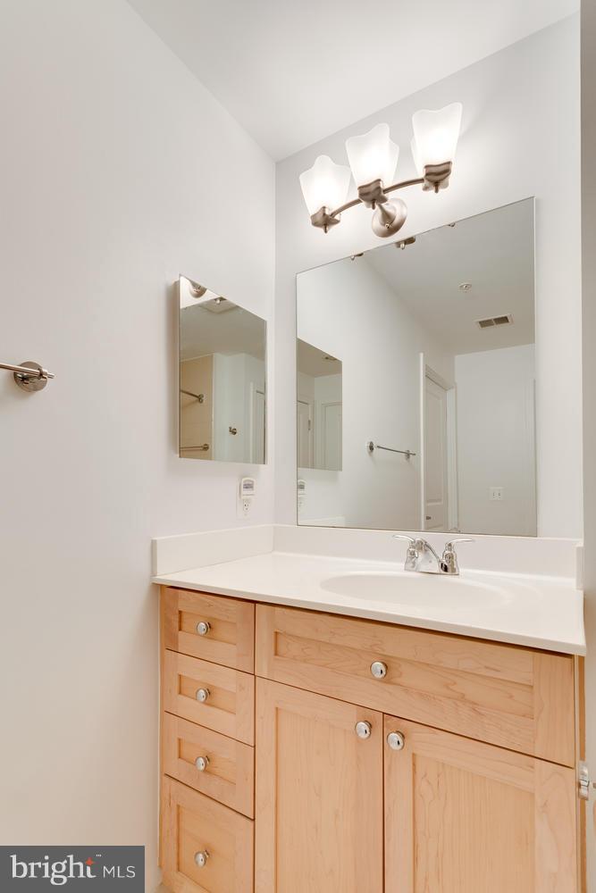 COURTHOUSE - Residential