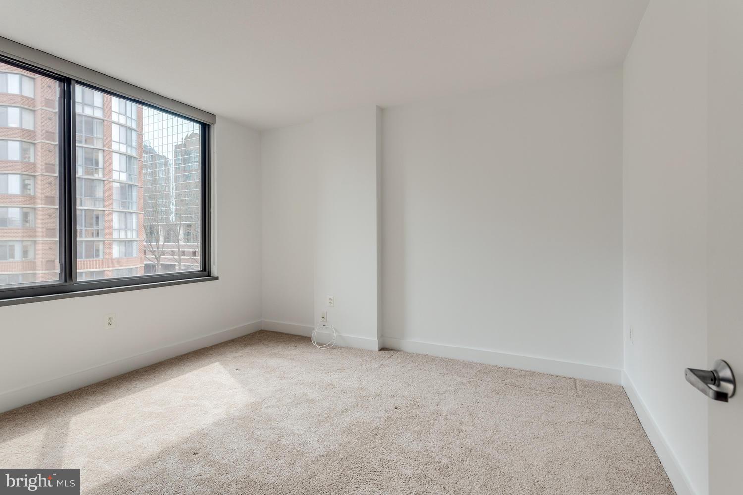 COURTHOUSE - Residential