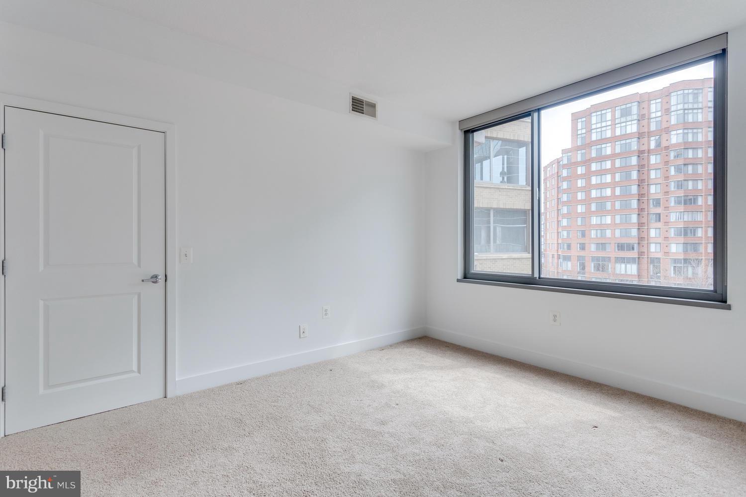 COURTHOUSE - Residential