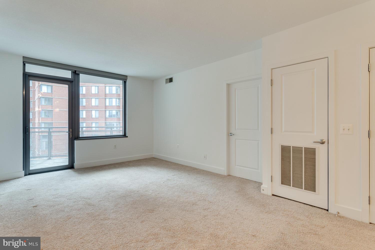 COURTHOUSE - Residential