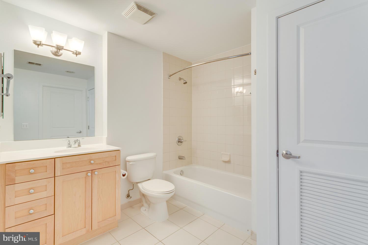 COURTHOUSE - Residential