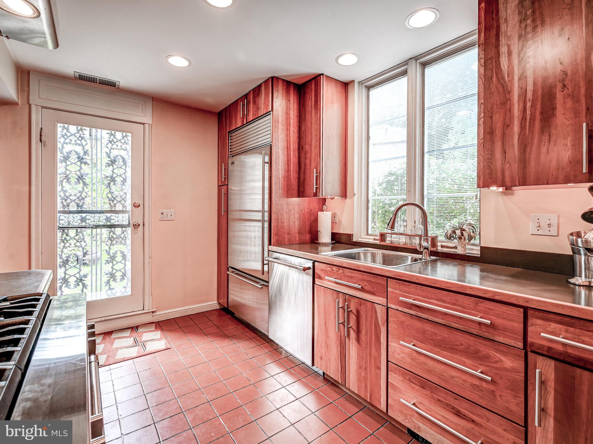 HOMELAND HISTORIC DISTRICT - Residential