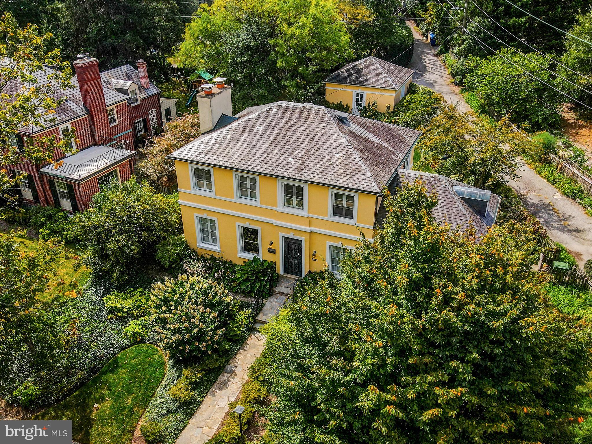 HOMELAND HISTORIC DISTRICT - Residential