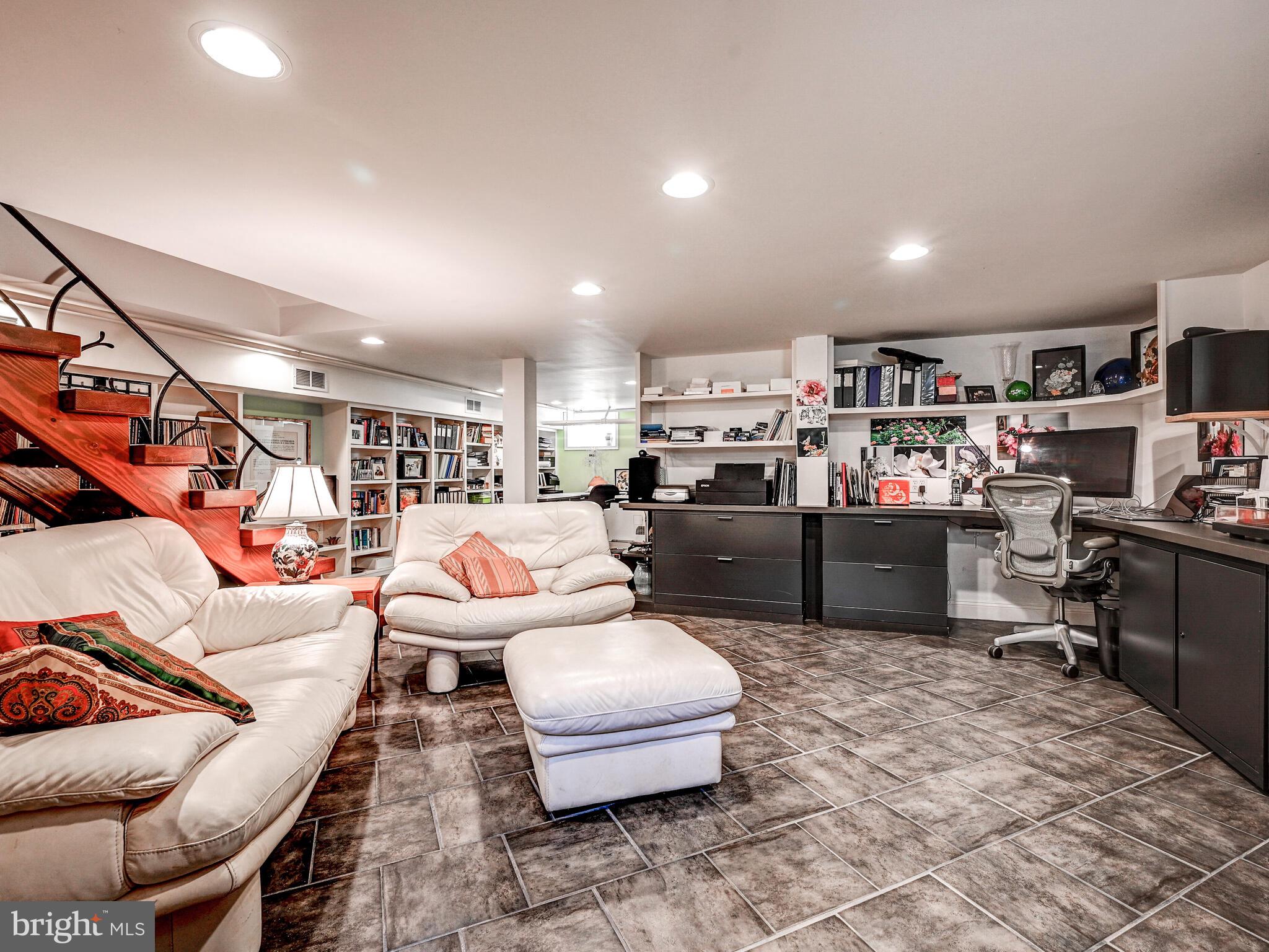 HOMELAND HISTORIC DISTRICT - Residential