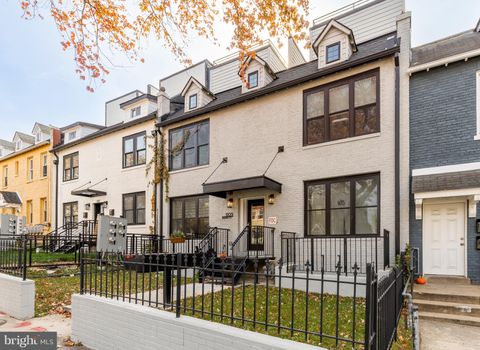 1105 QUEEN STREET NE 1 WASHINGTON DC 20002