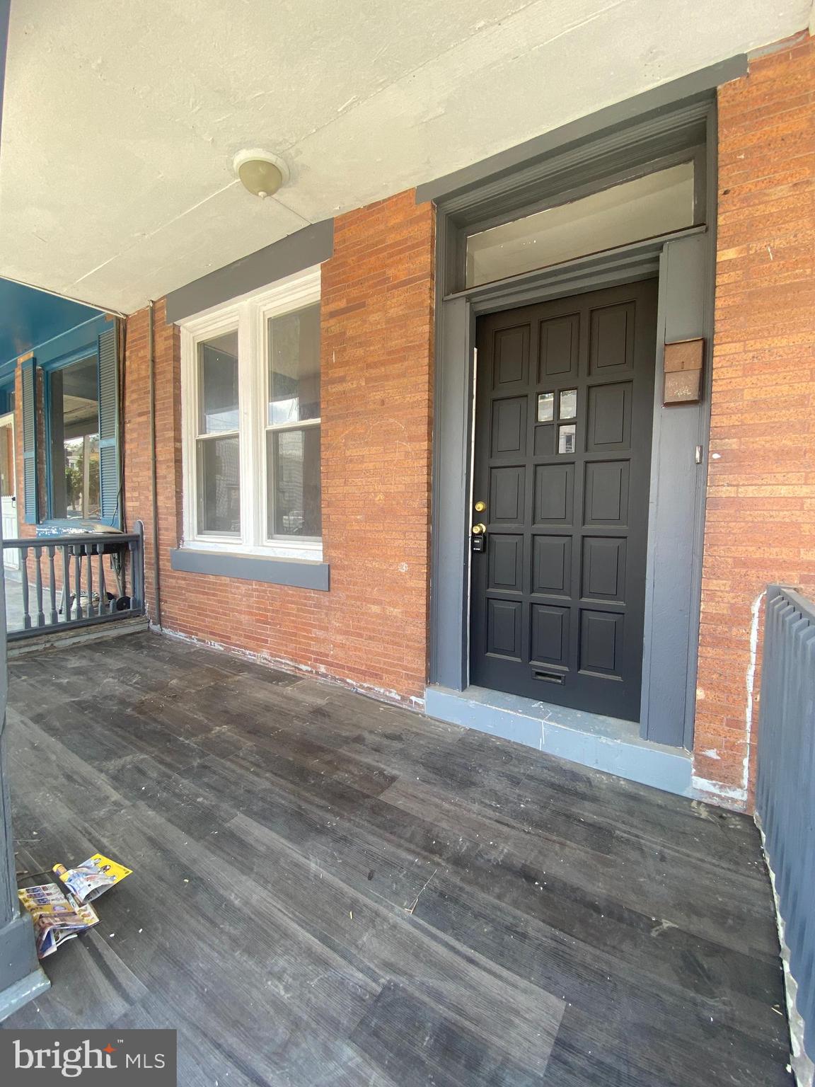 139 W HANSBERRY STREET
