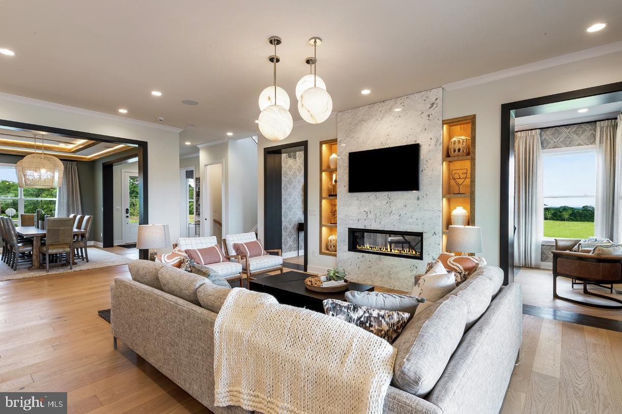 RESERVE AT CENTER SQUARE - Residential