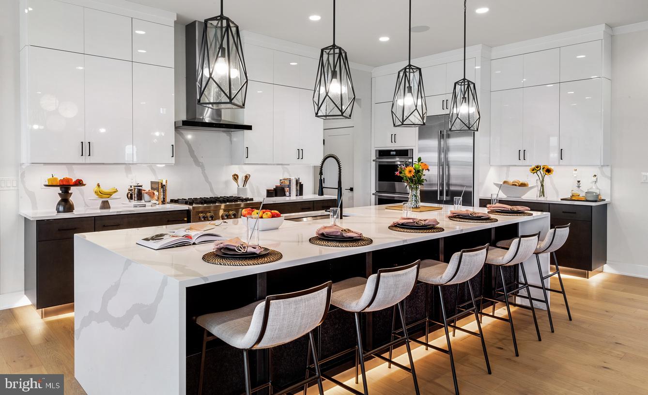 RESERVE AT CENTER SQUARE - Residential