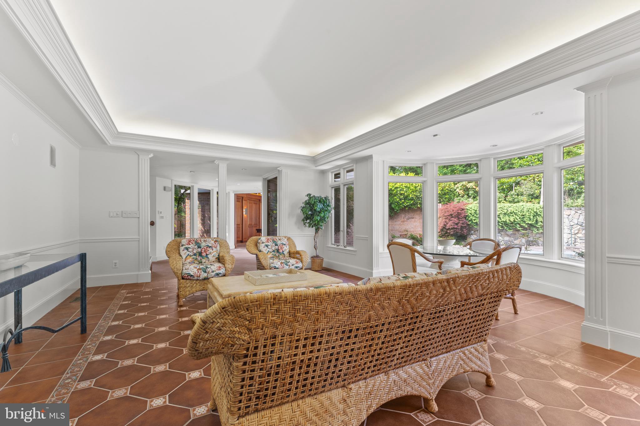 SEMINARY RIDGE - Residential