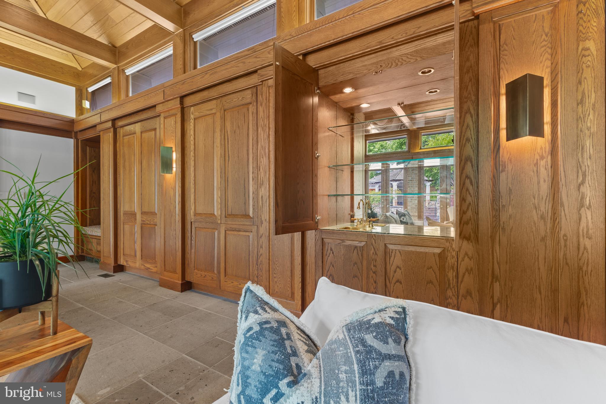 SEMINARY RIDGE - Residential