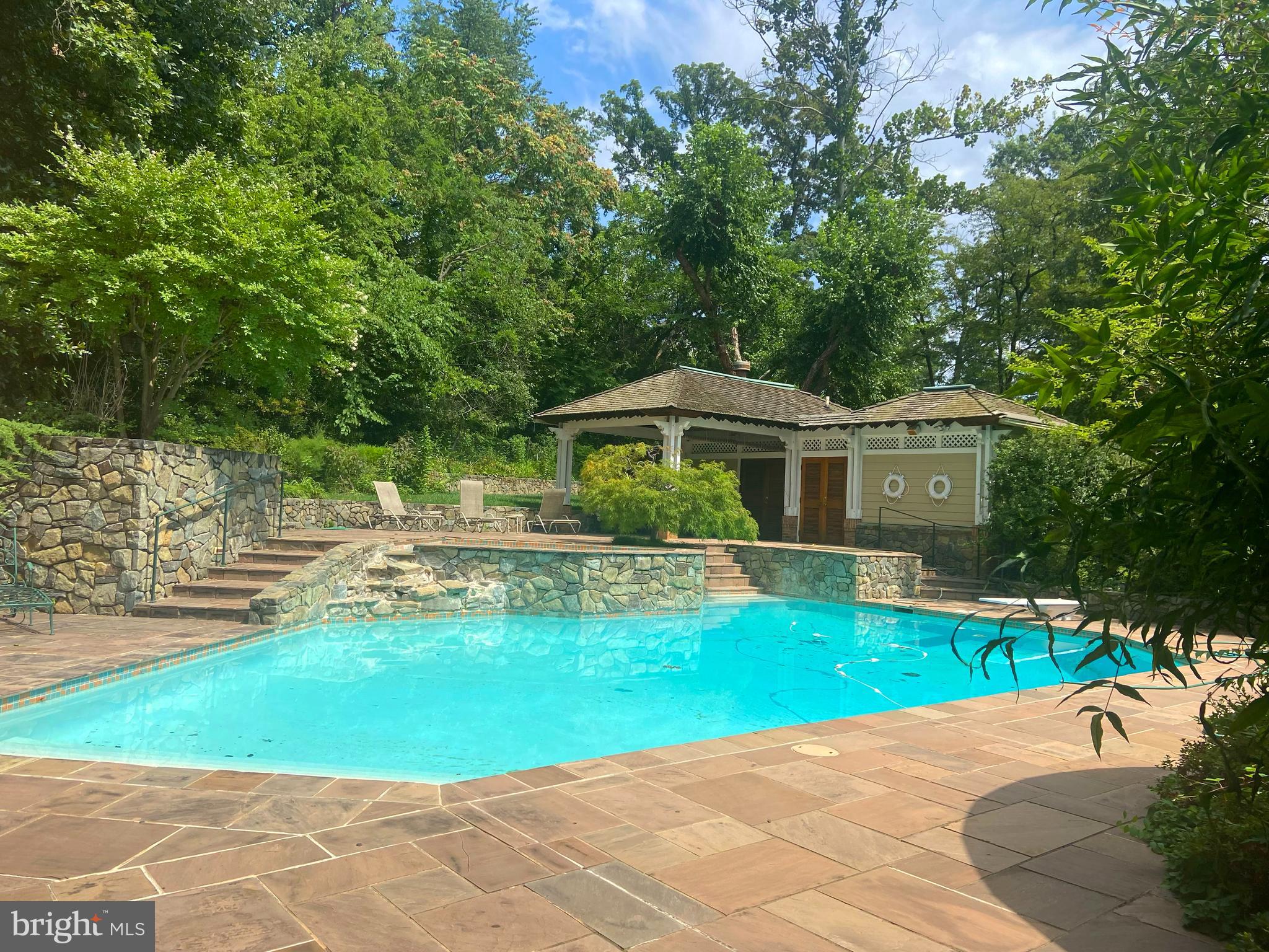 SEMINARY RIDGE - Residential