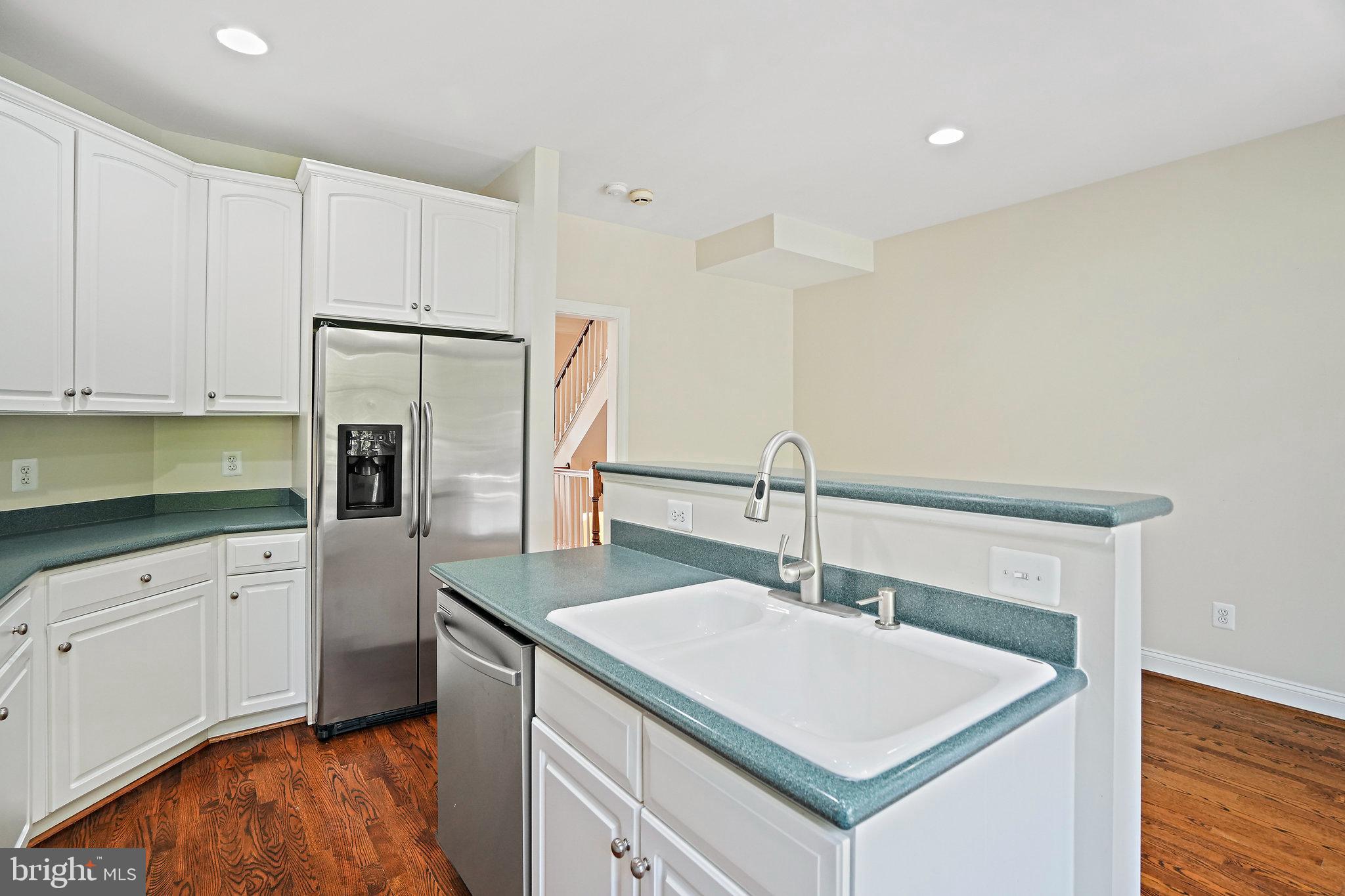 PALISADES PARK - Residential Lease