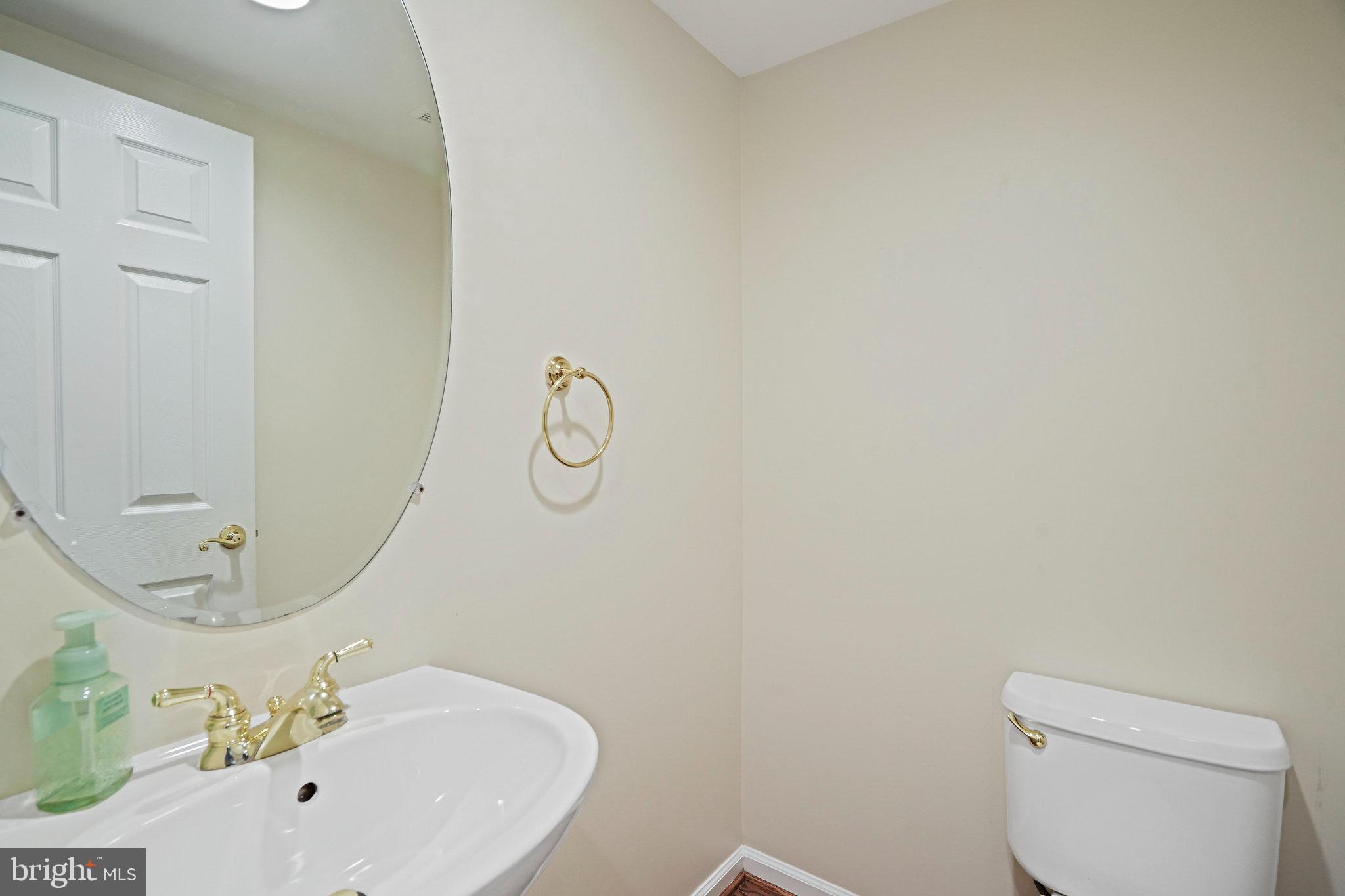 PALISADES PARK - Residential Lease