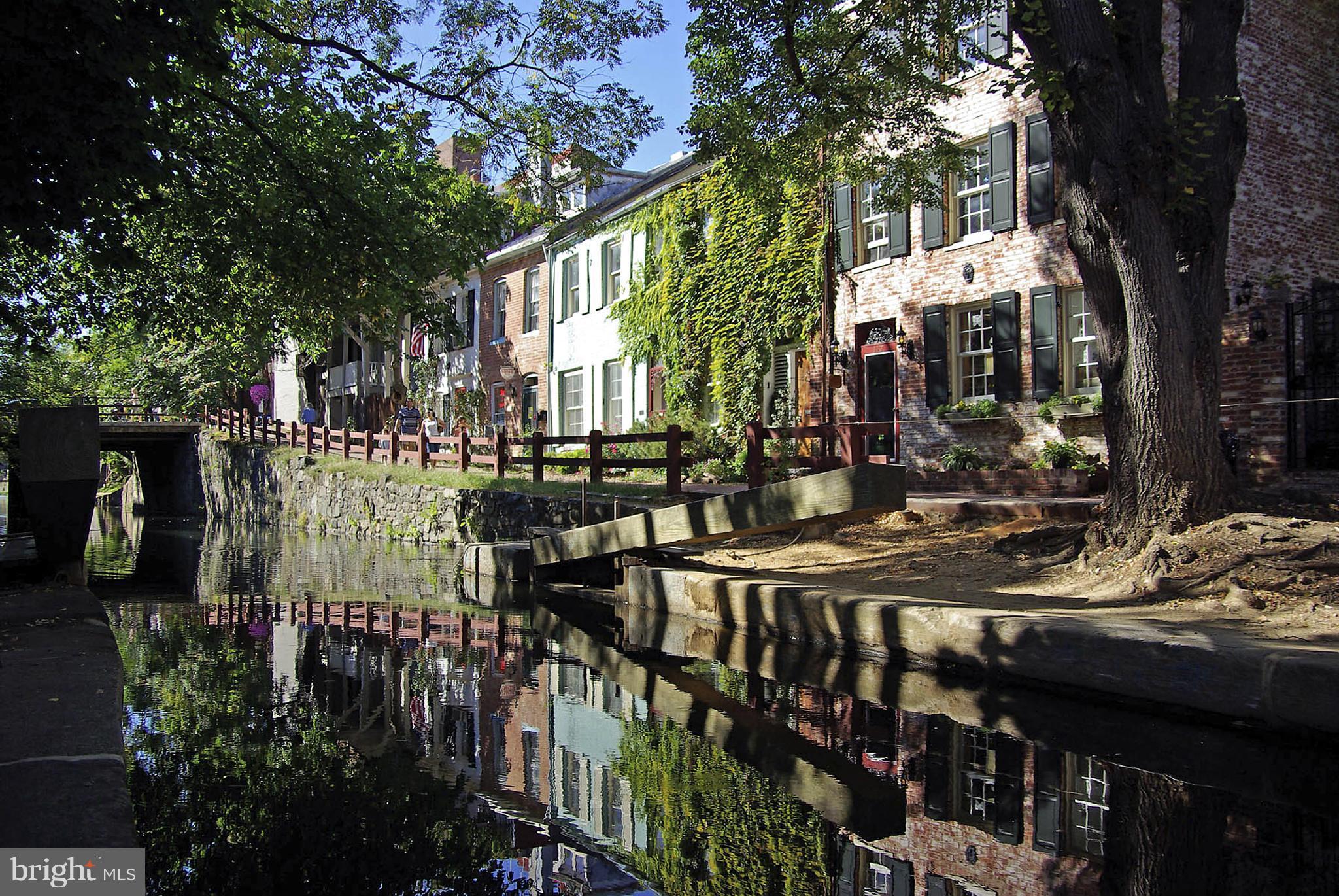 PALISADES PARK - Residential Lease