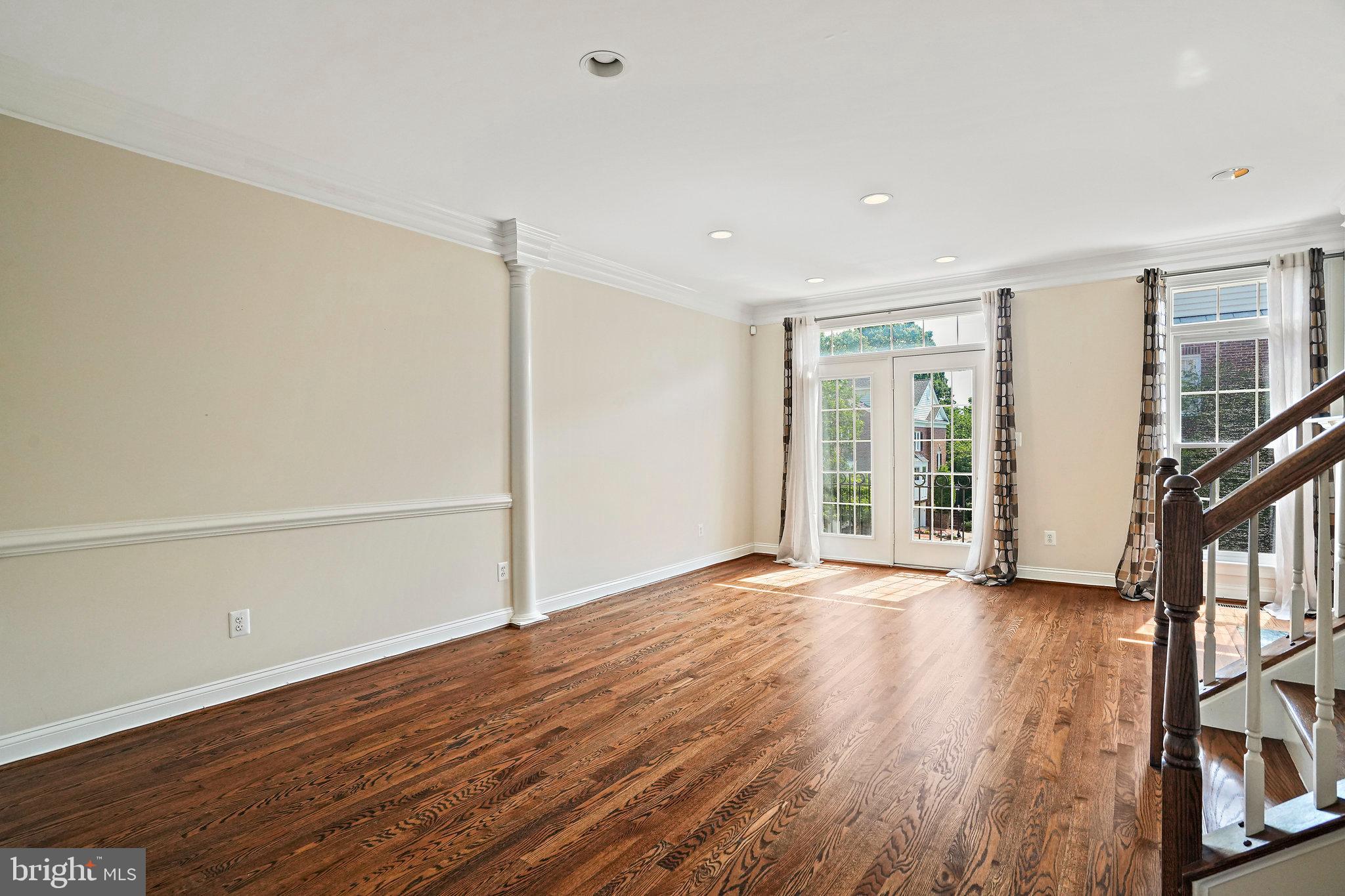 PALISADES PARK - Residential Lease