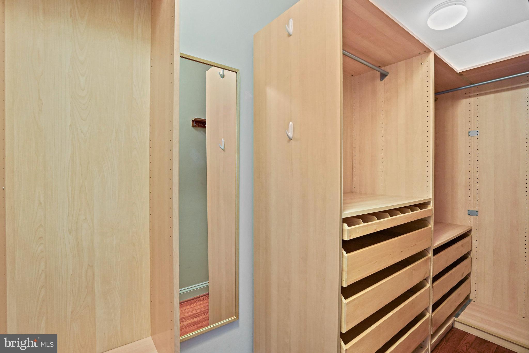 PALISADES PARK - Residential Lease