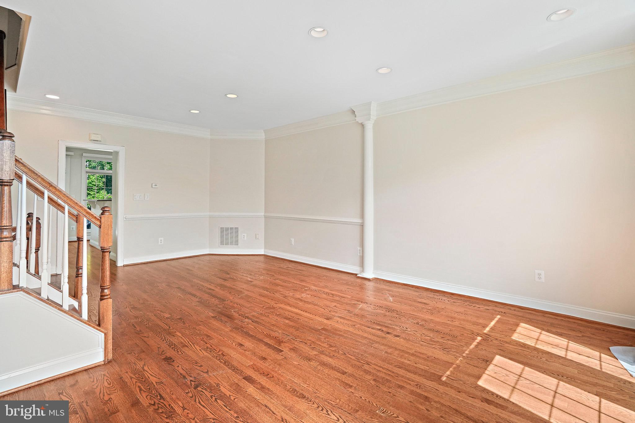 PALISADES PARK - Residential Lease