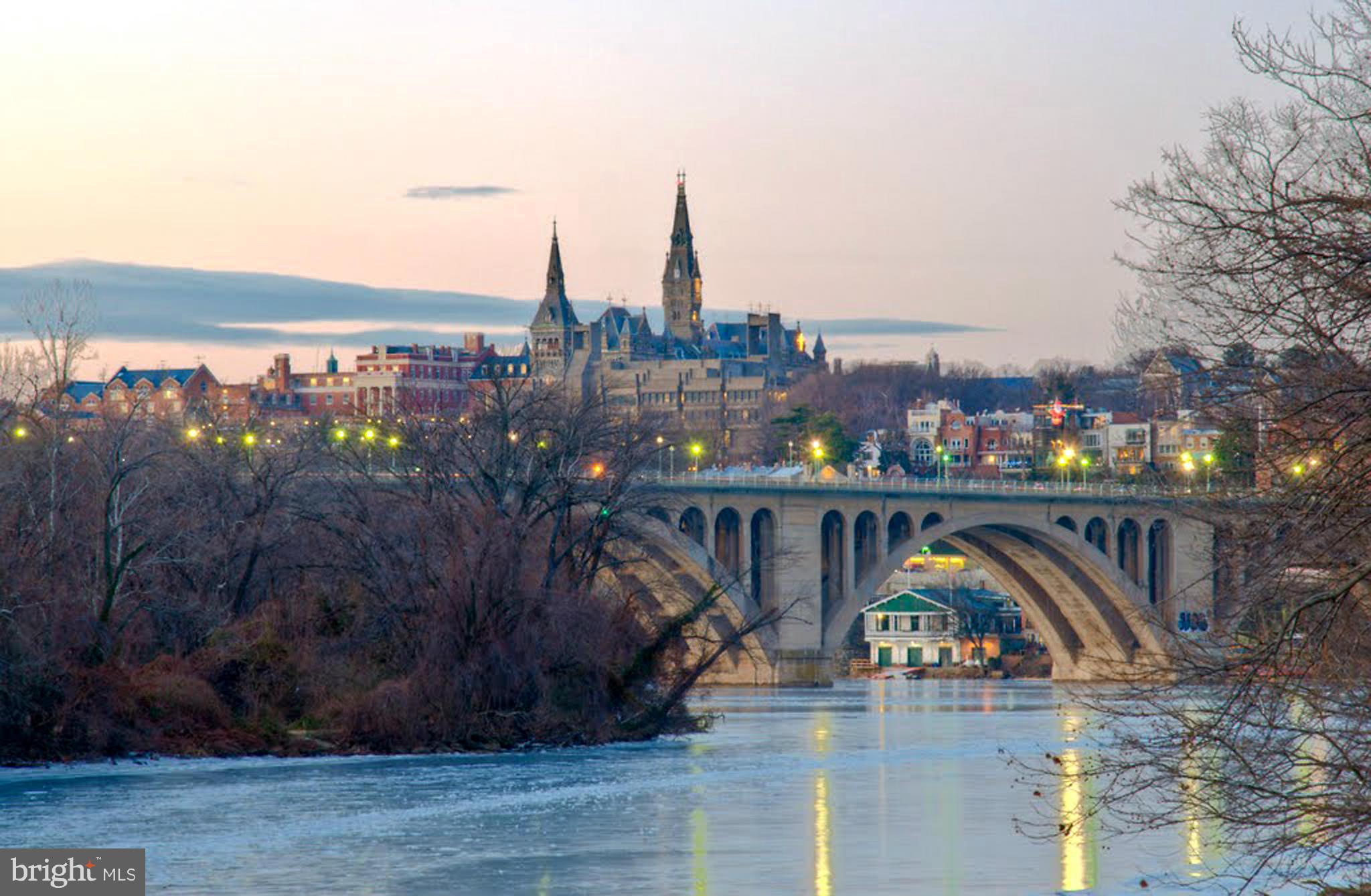 PALISADES PARK - Residential Lease