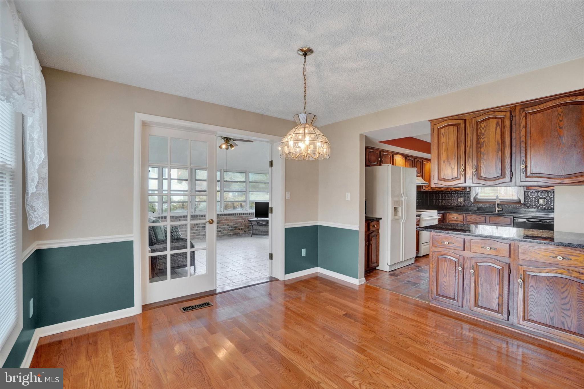 OUTDOOR COUNTRY CLUB - Residential